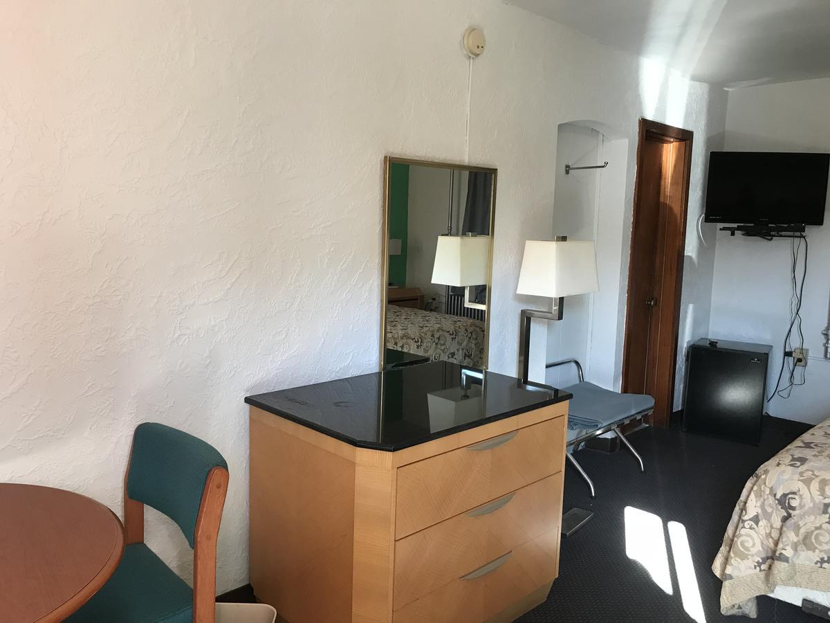 Fiesta MotelPontiac エクステリア 写真